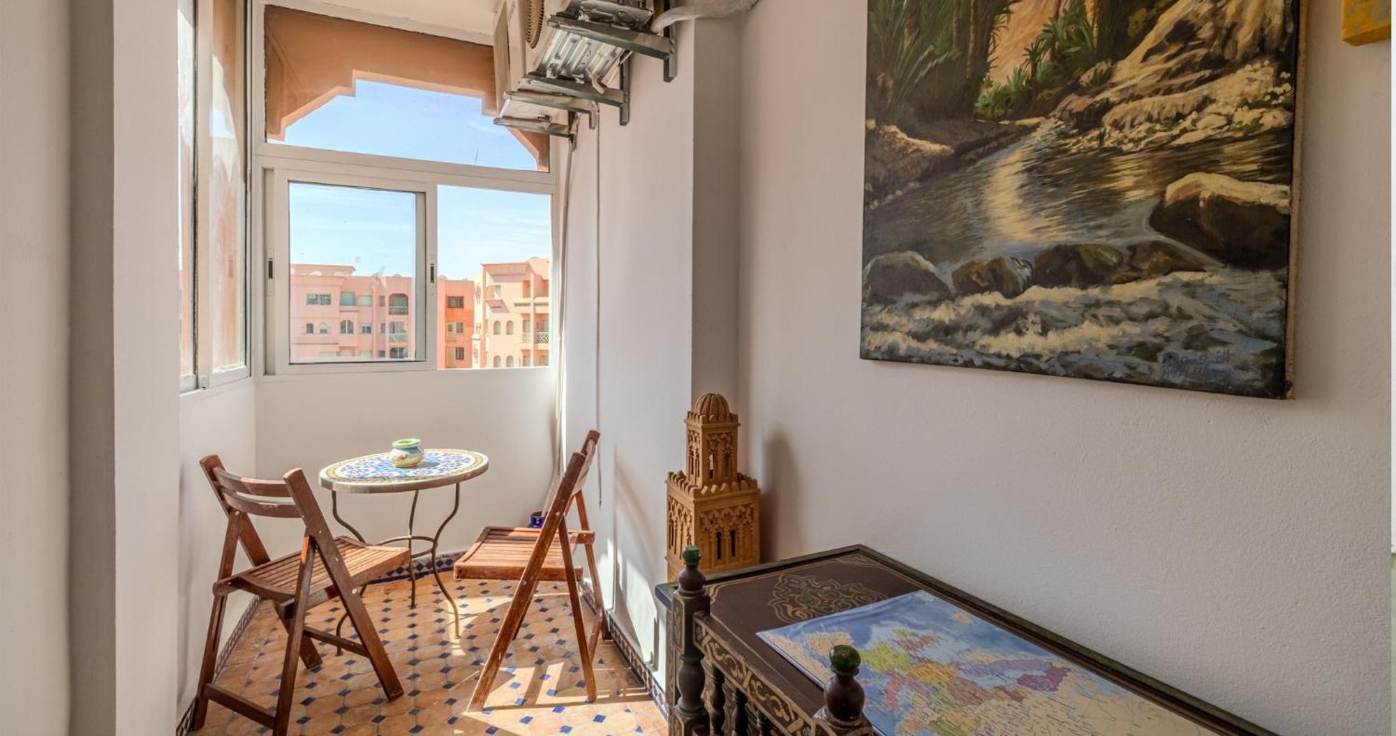 Charming 2-Bed Oasis Pool View Apartment มาร์ราเกช ภายนอก รูปภาพ